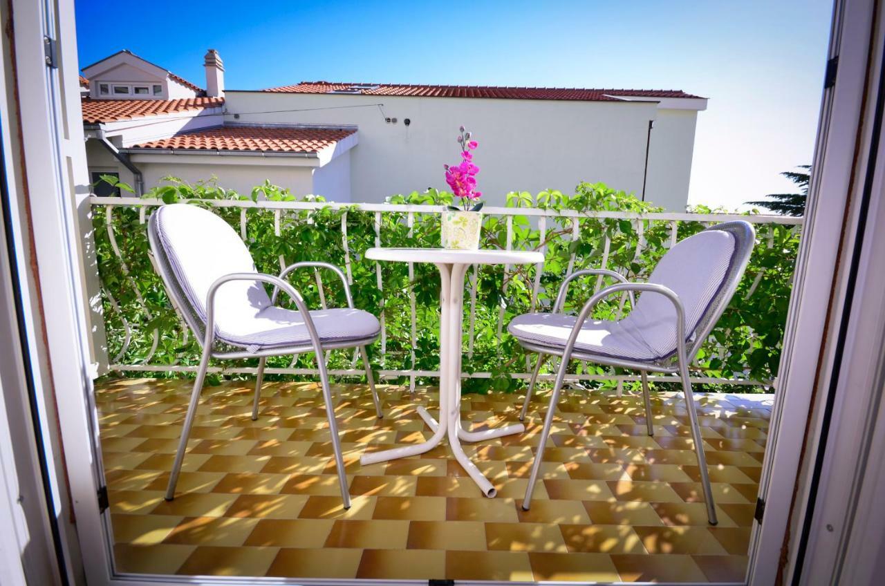 Apartments Vekic Makarska Quarto foto